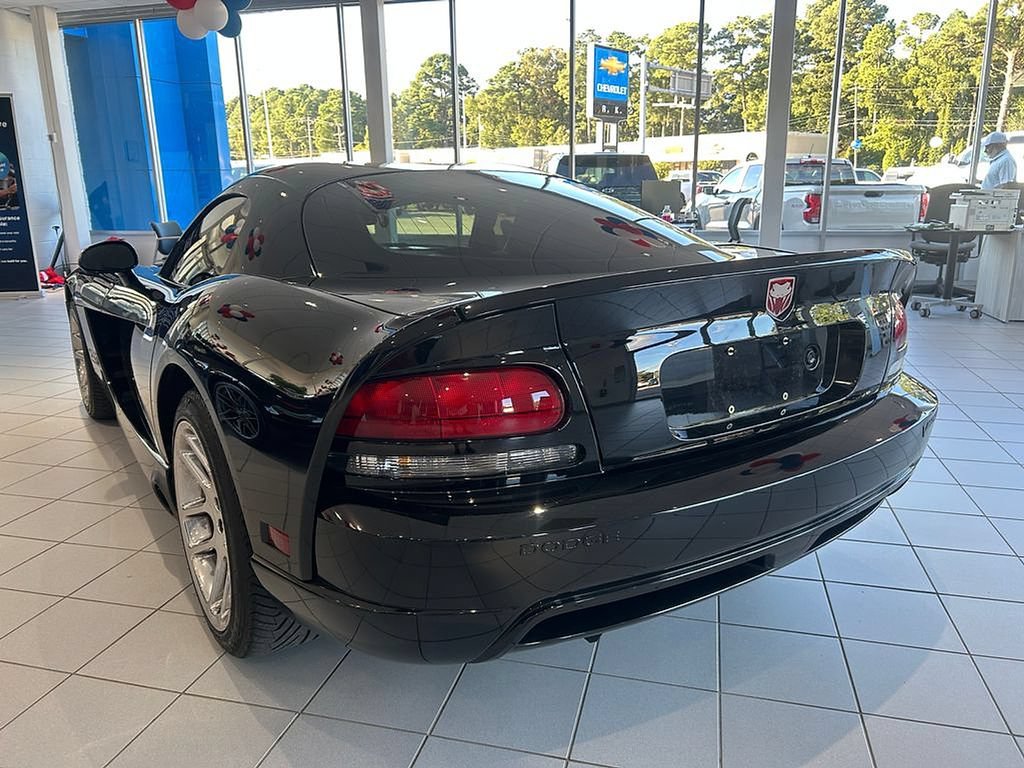 Used 2006 Dodge Viper SRT-10 RWD image 5