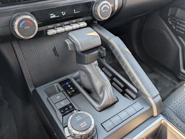 Used 2025 Toyota 4Runner SR5 image 12