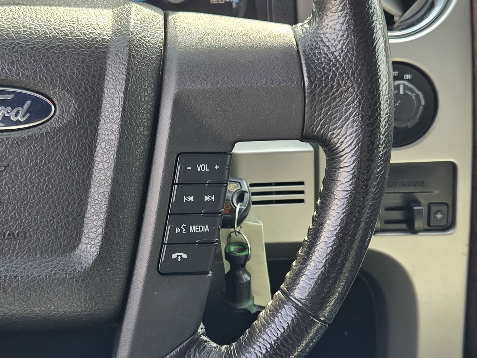 Used 2014 Ford F150 Lariat w/ Equipment Group 501A Mid RWD image 28