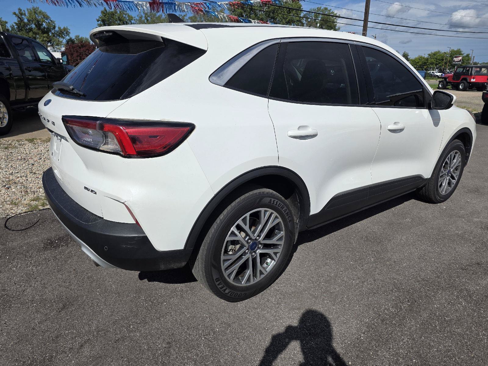 Used 2022 Ford Escape SEL AWD/4WD image 3