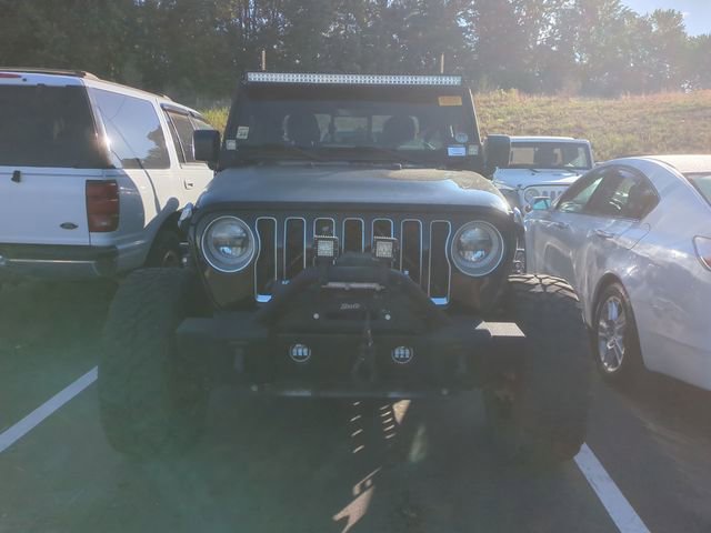 Used 2020 Jeep Gladiator Overland AWD/4WD image 4