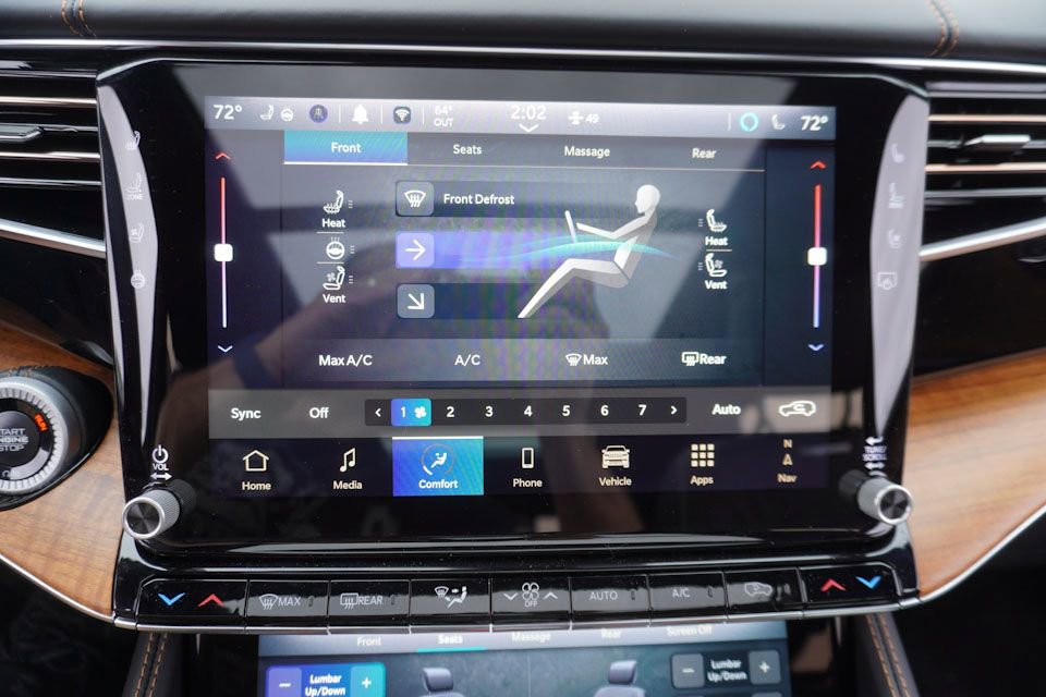 New 2024 Jeep Grand Wagoneer Series III image 21