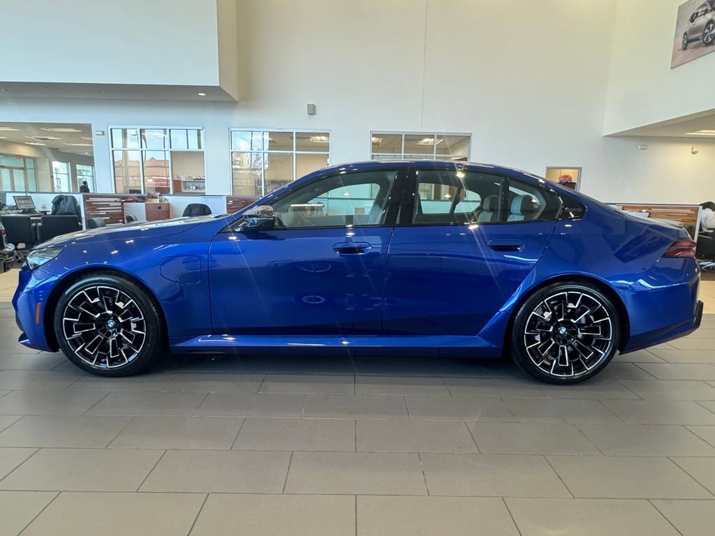 New 2026 BMW M5 w/ Carbon Package image 2
