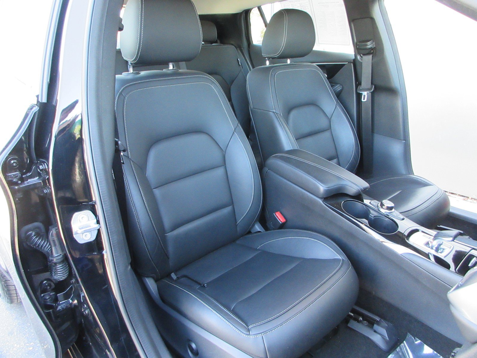 Used 2018 INFINITI QX30 AWD w/ Pro Assist Package image 25