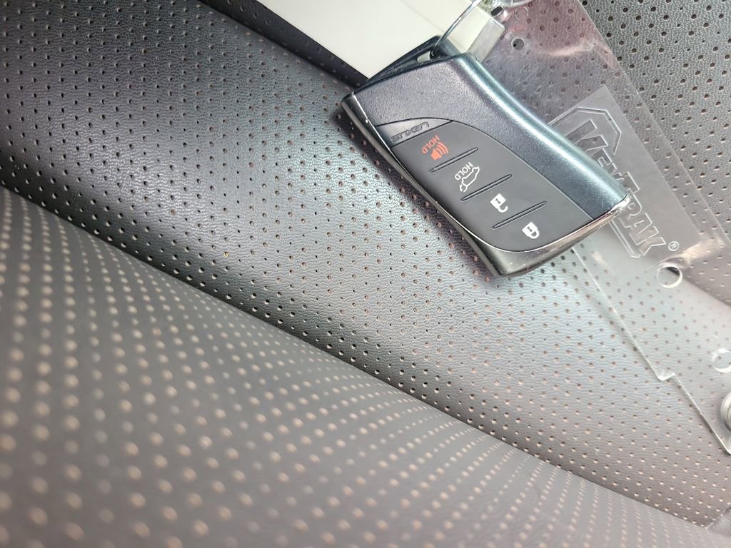 Used 2023 Lexus RX 350 FWD w/ Cold Area Package image 36