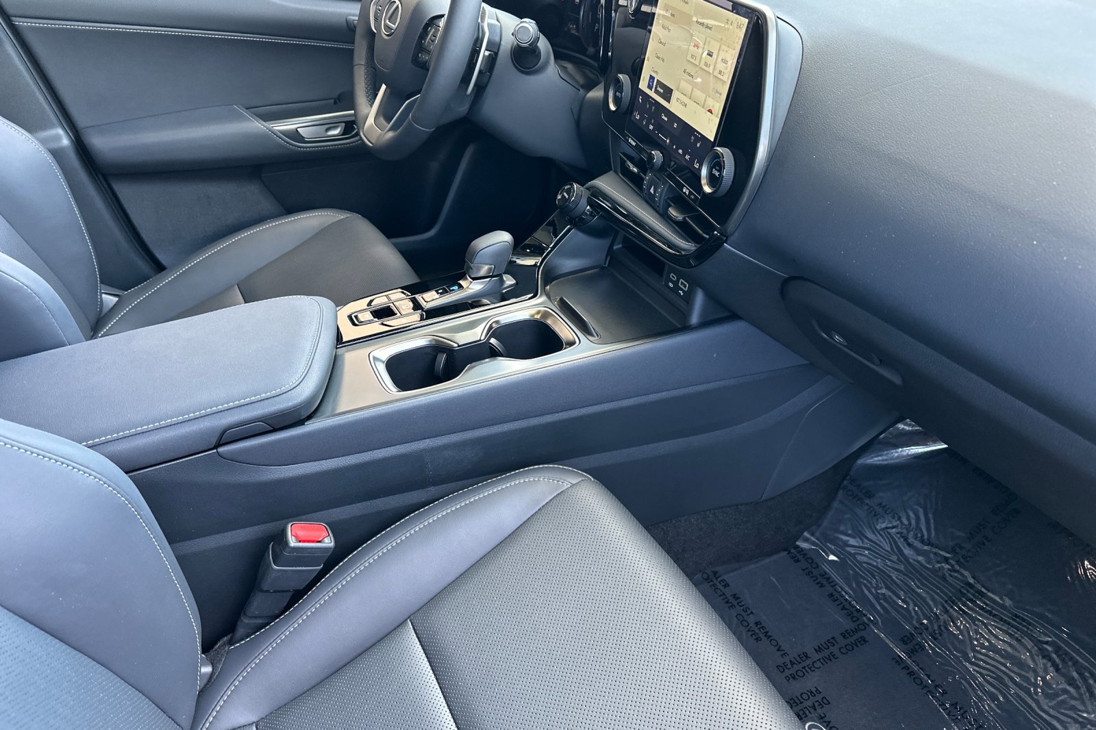 Used 2025 Lexus NX 350h AWD w/ Cold Area Package image 16