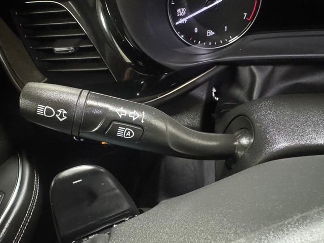 Used 2023 Buick Envision Avenir image 22