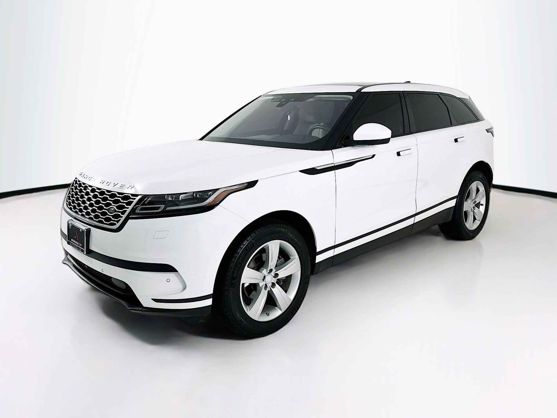 Used 2020 Land Rover Range Rover Velar S AWD/4WD image 3