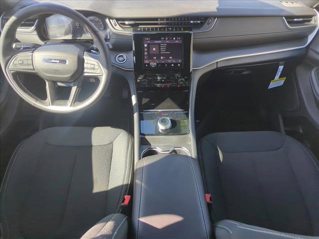 New 2025 Jeep Grand Cherokee Laredo X w/ Luxury Tech Group I image 13