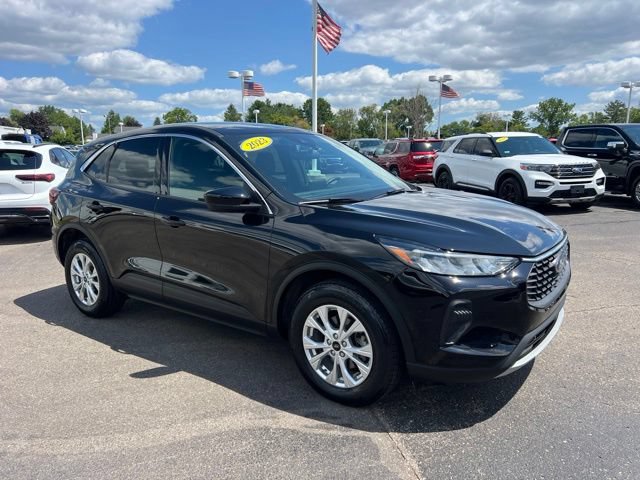 Used 2023 Ford Escape Active AWD/4WD image 3
