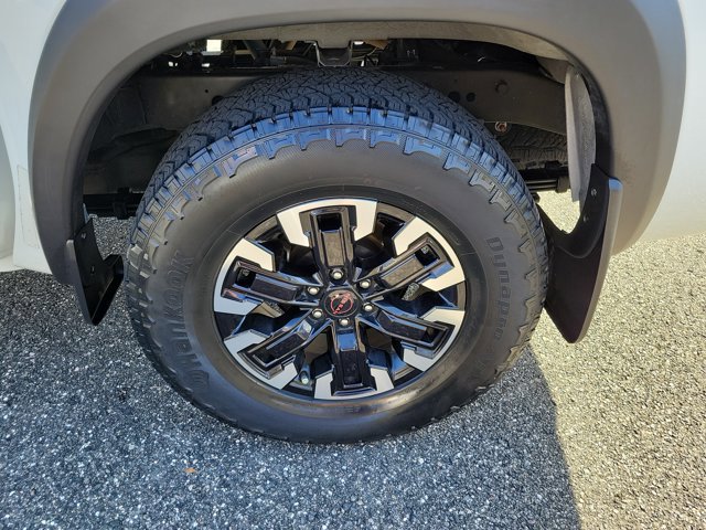 Used 2022 Nissan Frontier Pro-X w/ Technology Package image 5