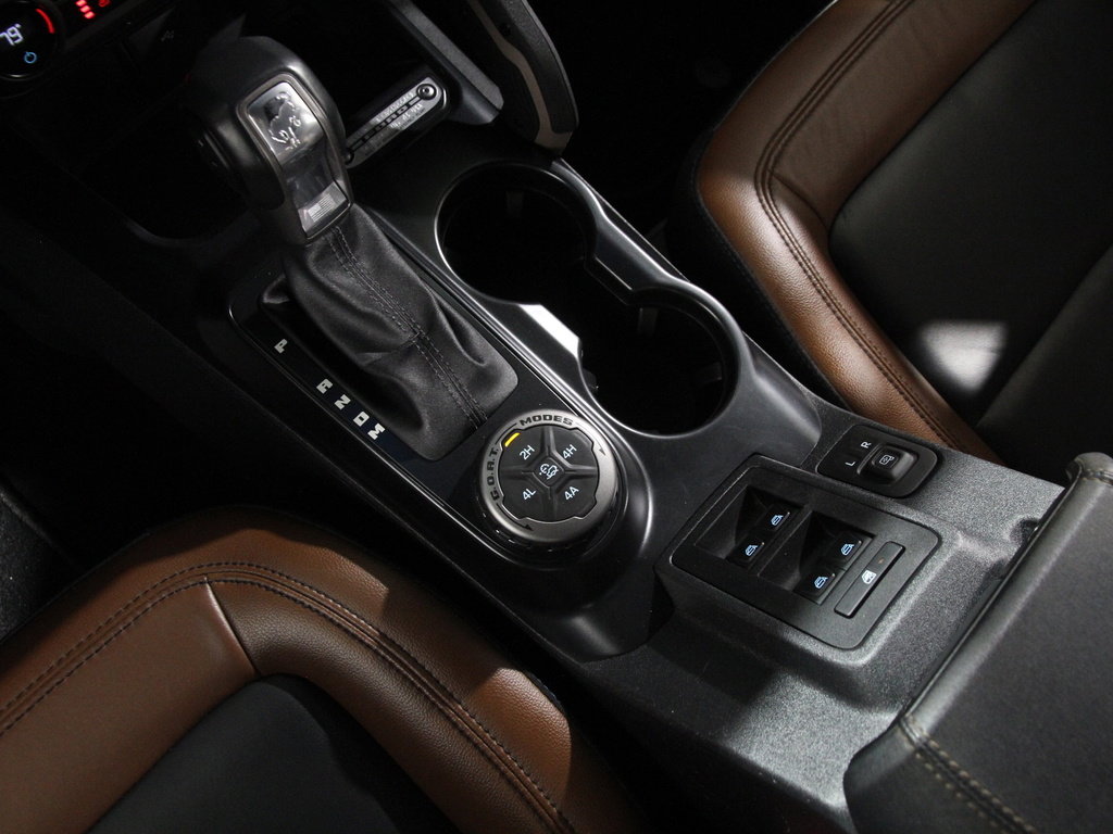 Certified 2024 Ford Bronco Outer Banks w/ Sasquatch Package image 16