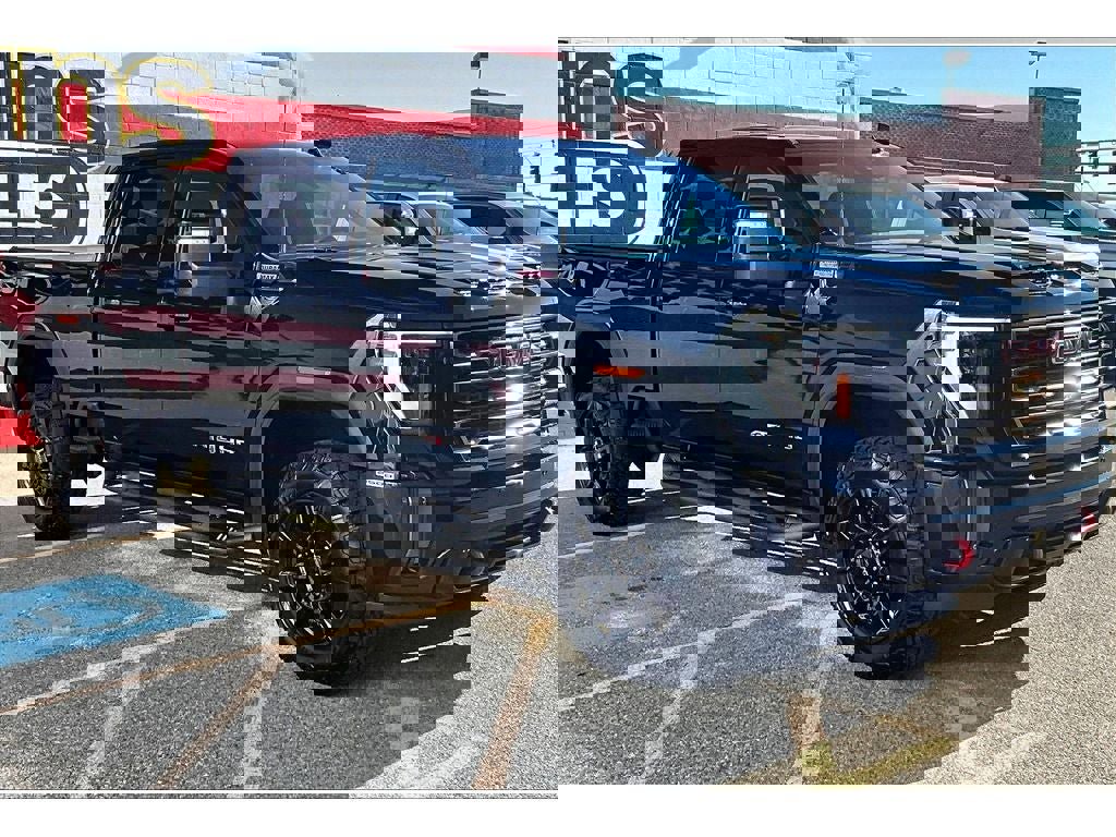 Used 2024 GMC Sierra 2500 AT4 image 12