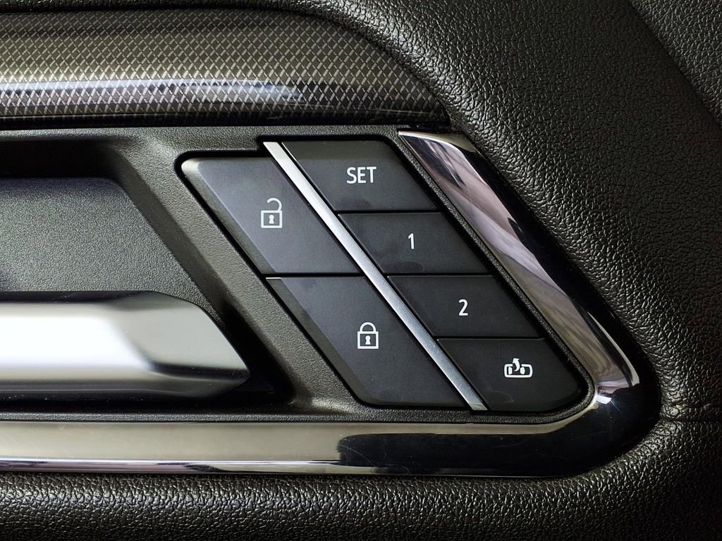 Used 2024 GMC Sierra 2500 AT4 w/ AT4 Premium Plus Package image 18