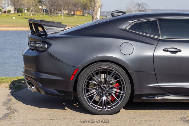 Used 2024 Chevrolet Camaro ZL1 RWD image 10