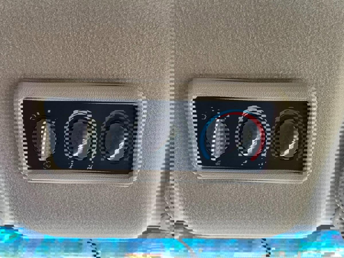 Used 2020 Chevrolet Express 3500 LS image 18