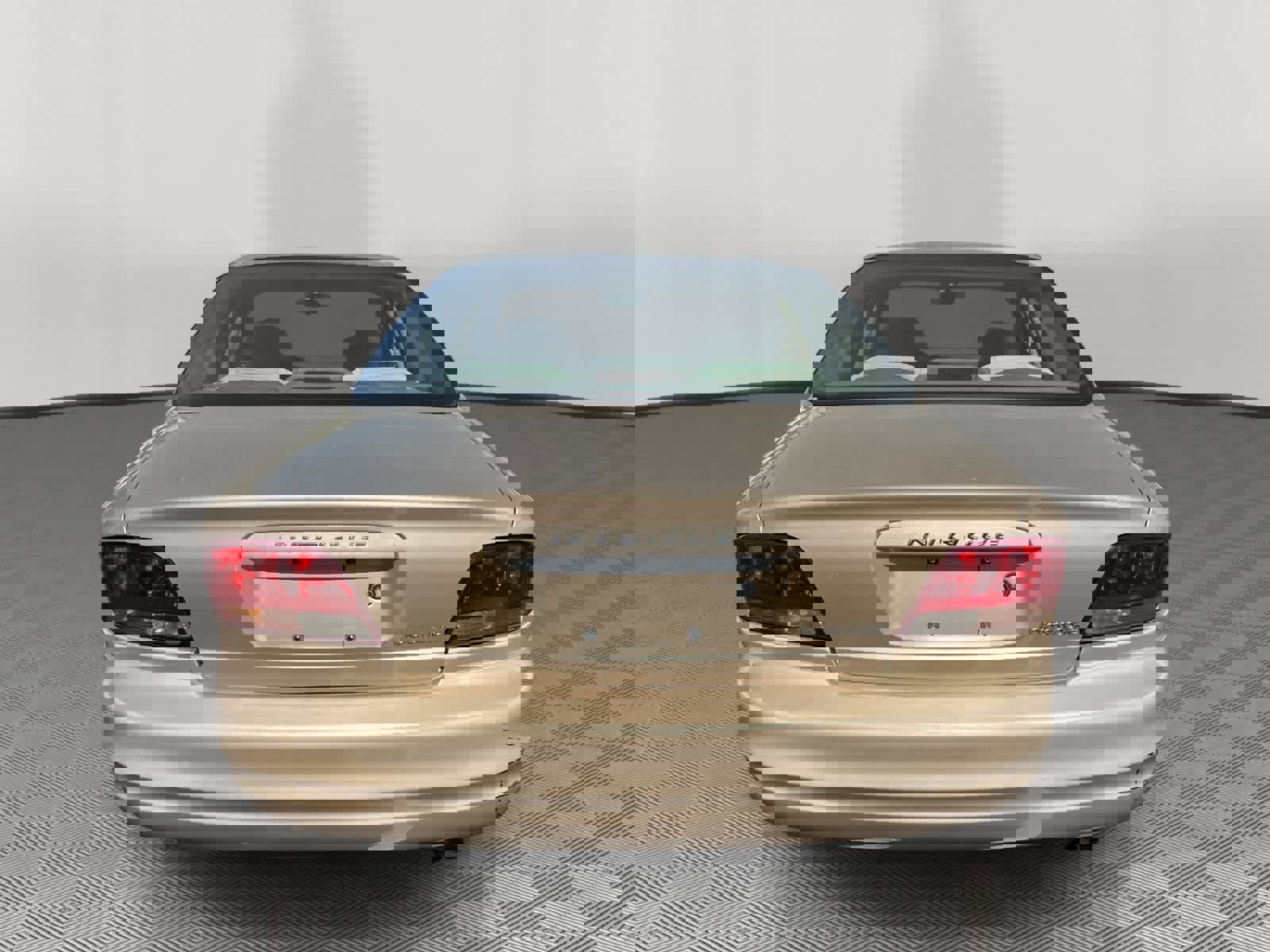 Used 2001 Oldsmobile Intrigue GX w/ Driver Control Pkg image 4