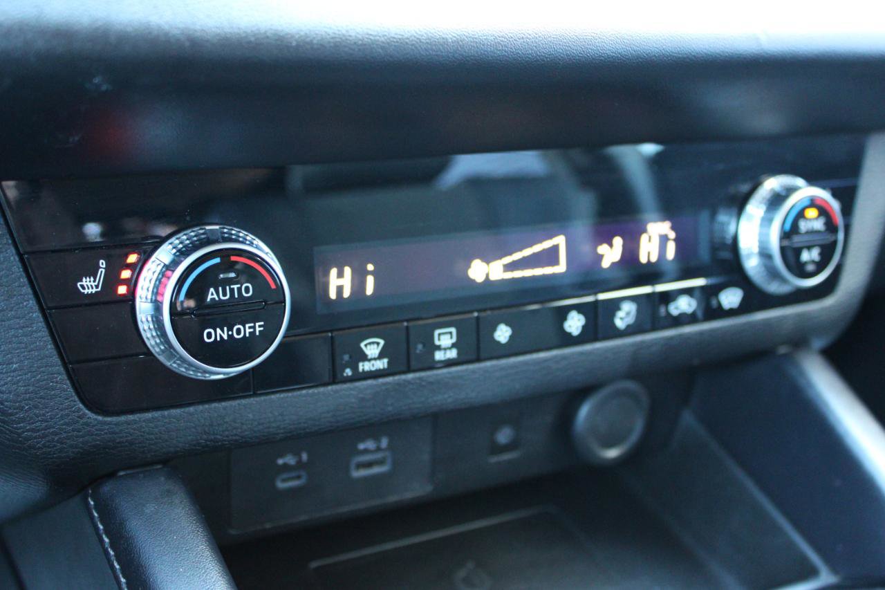 Used 2024 Mitsubishi Outlander SE Black Edition image 27