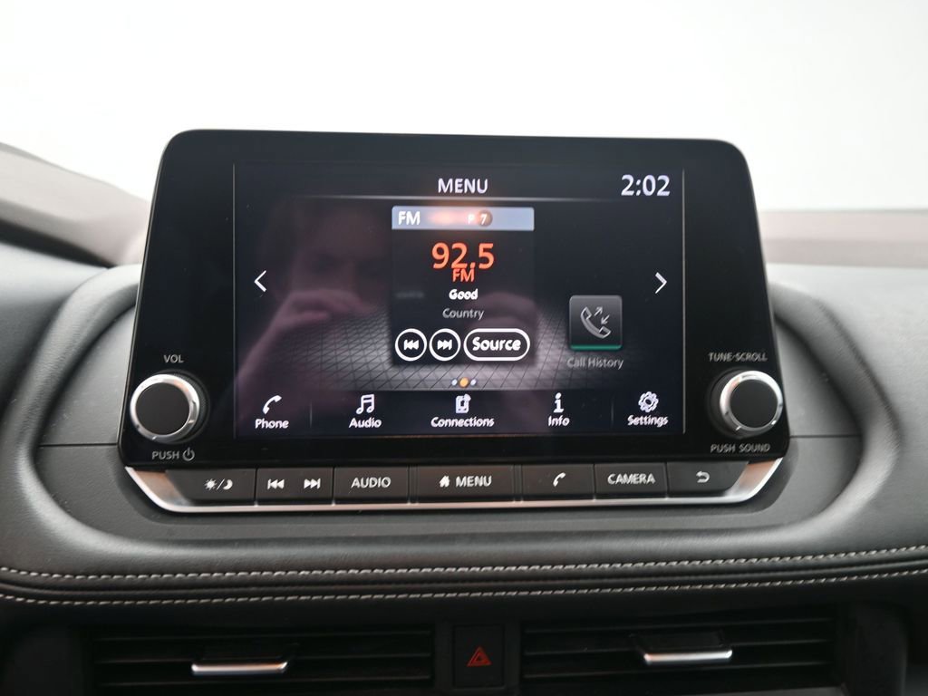 Used 2023 Nissan Rogue S image 9