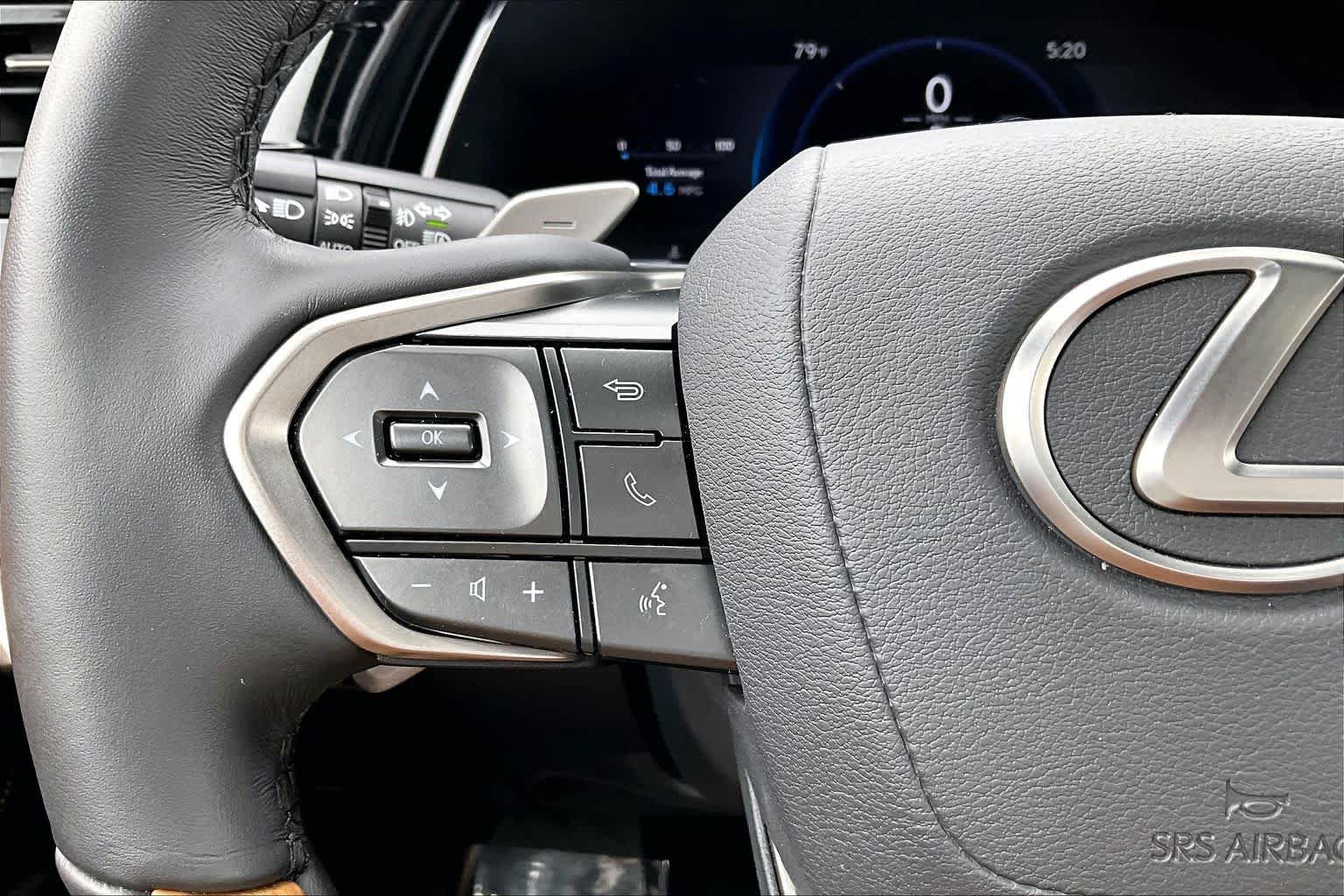 Used 2025 Lexus RX 350h AWD/4WD image 24