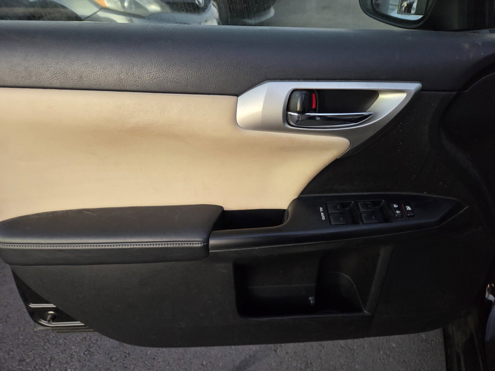 Used 2012 Lexus CT 200h Premium w/ Premium Audio Pkg image 5