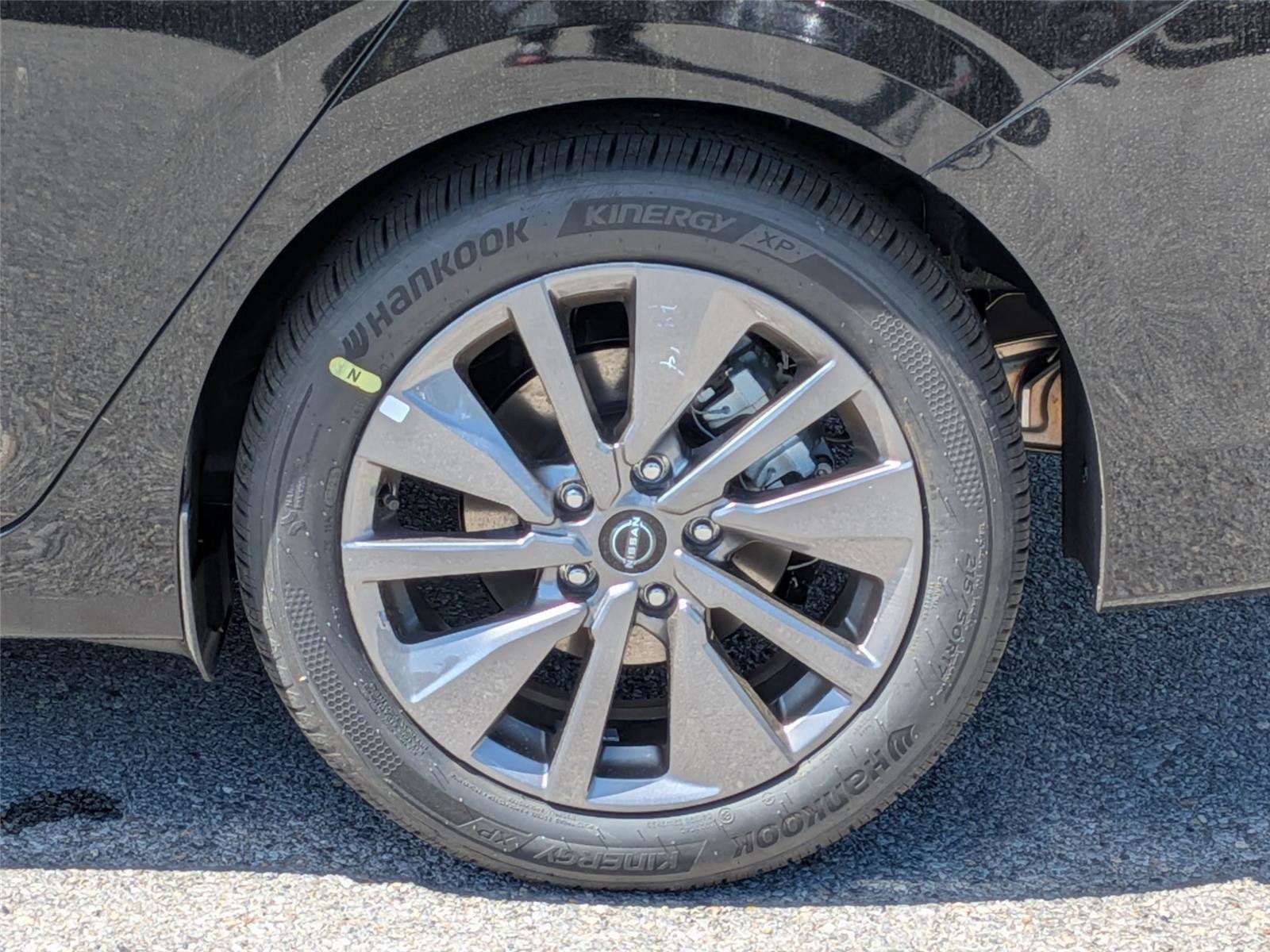 New 2026 Nissan Sentra SL w/ Floor Mat Package FWD image 9