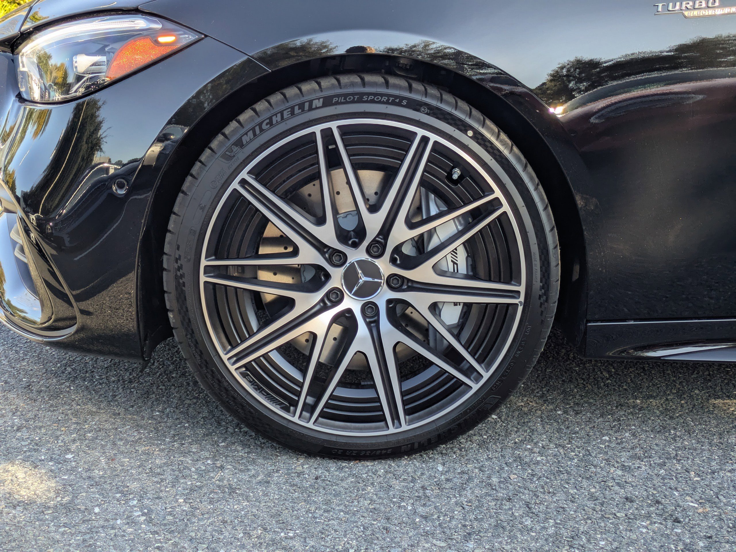 New 2026 Mercedes-Benz C 43 AMG 4MATIC Sedan image 3