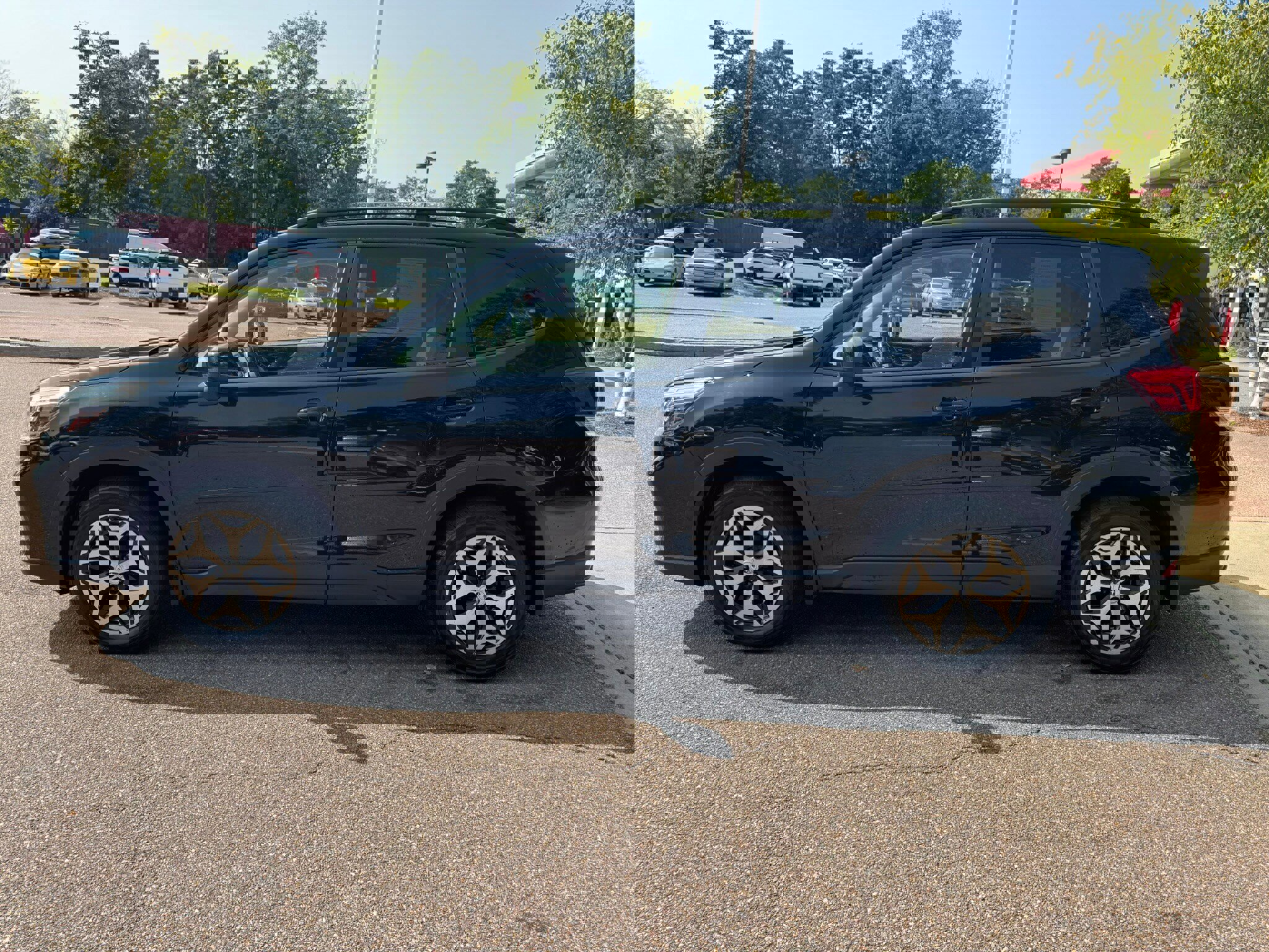 Used 2019 Subaru Forester Premium image 4