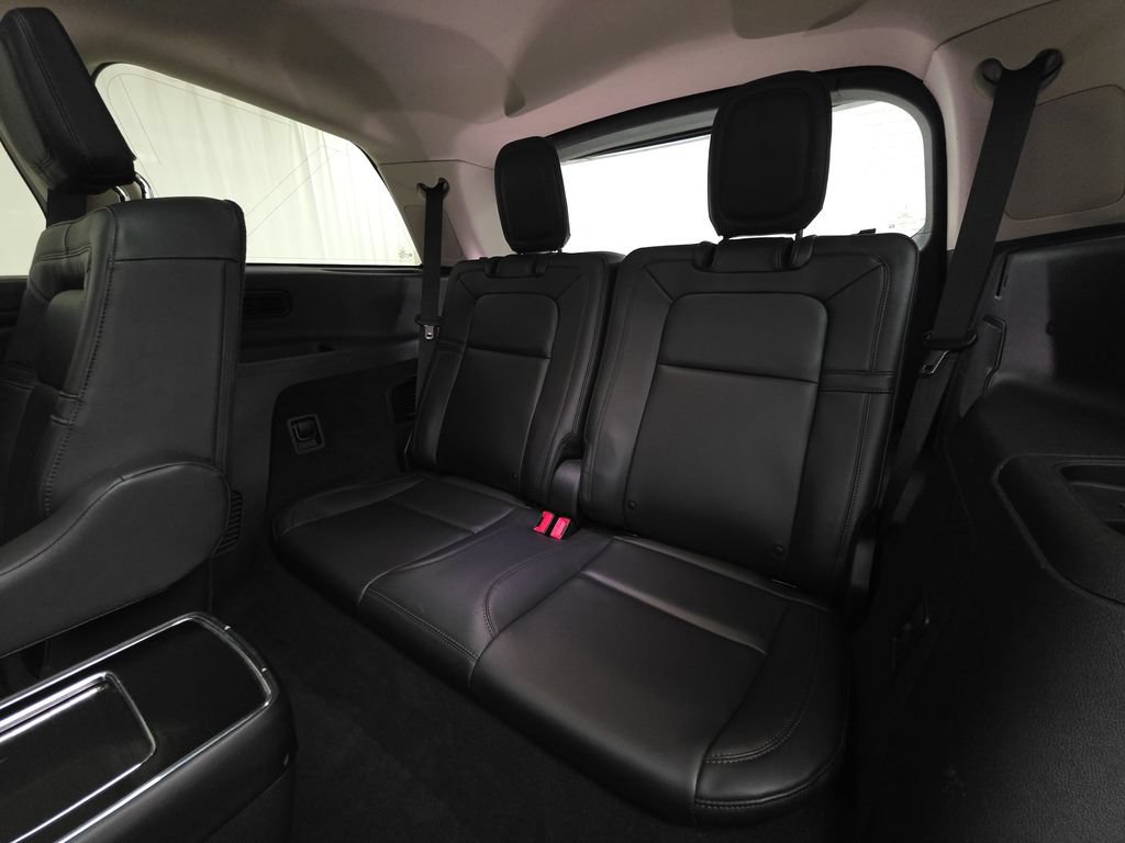 Used 2023 Lincoln Aviator Reserve w/ Equipment Group 201A AWD/4WD image 28
