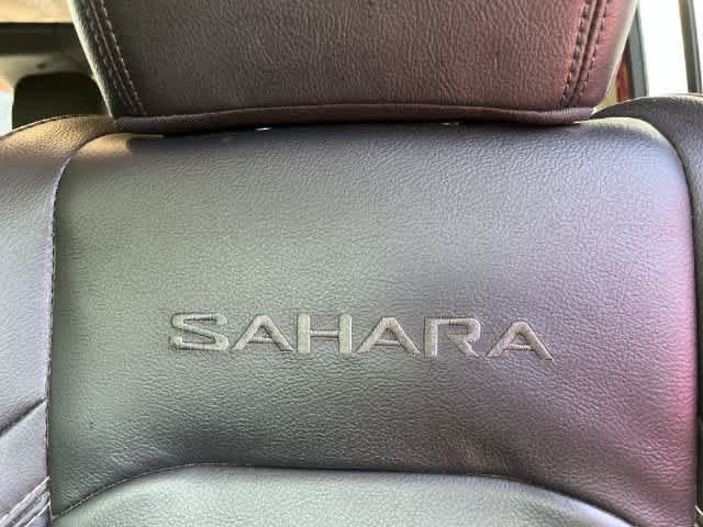 Used 2022 Jeep Wrangler Unlimited Sahara AWD/4WD image 34