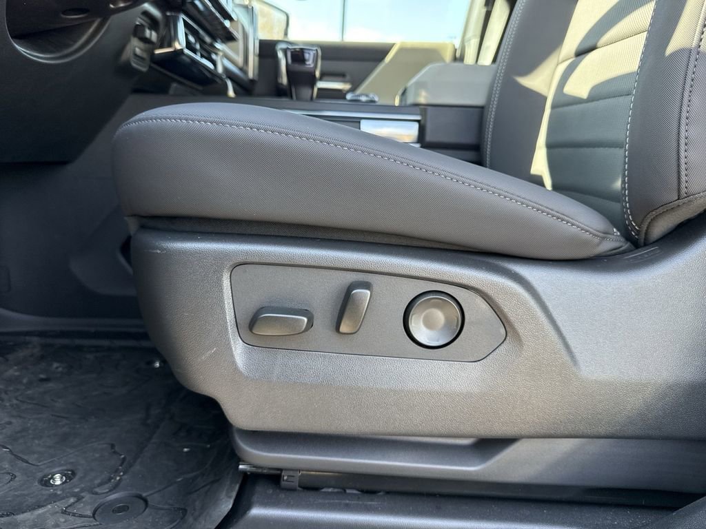 New 2026 GMC Hummer EV SUV image 14