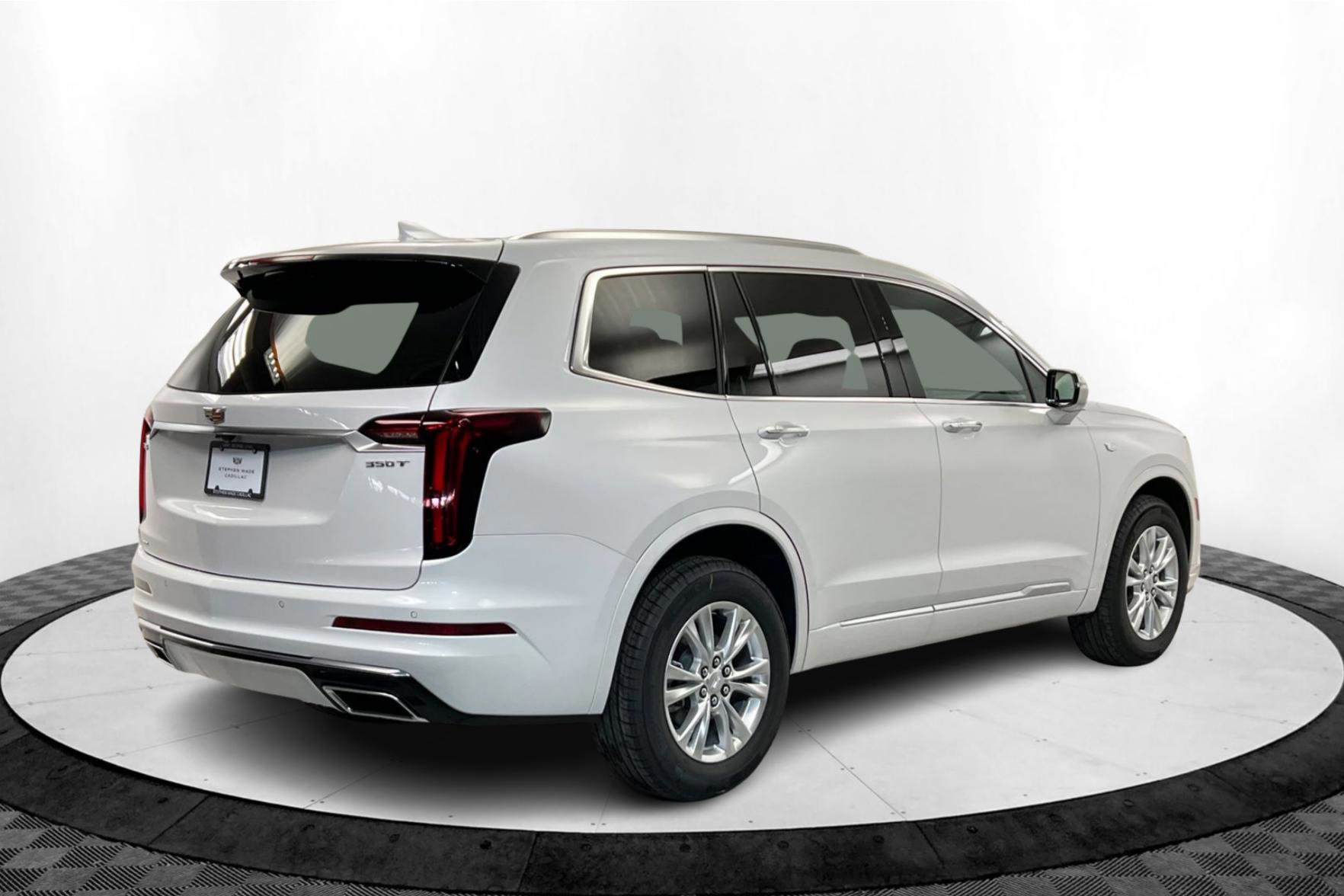 New 2025 Cadillac XT6 Luxury w/ LPO, Floor Liner Package image 6