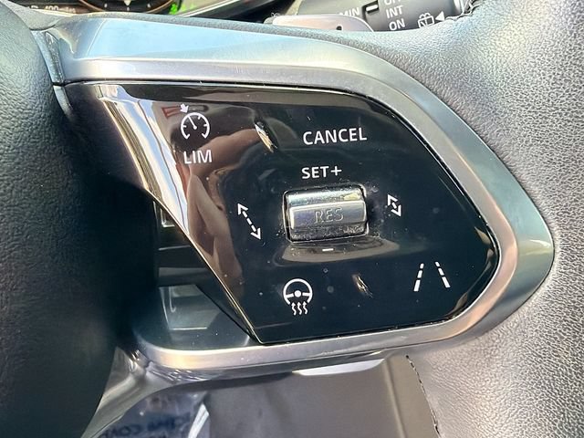 Used 2023 Jaguar F-PACE S AWD/4WD image 38