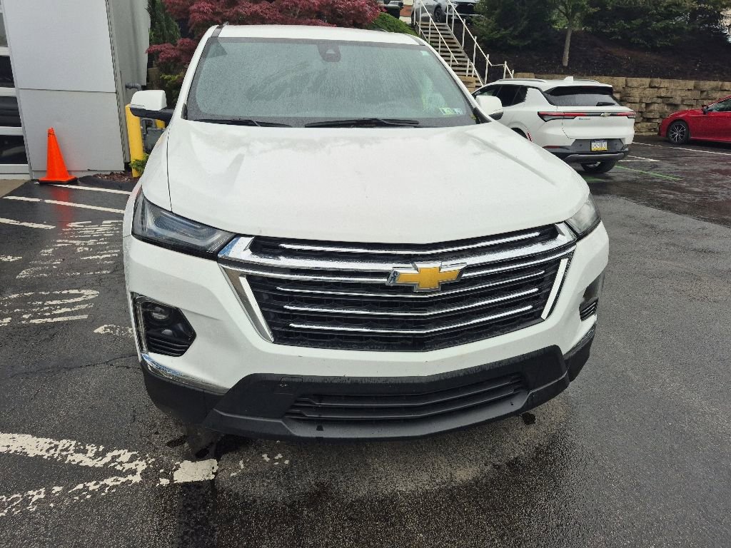 Used 2023 Chevrolet Traverse LT w/ LPO, Floor Liner Package AWD/4WD image 2