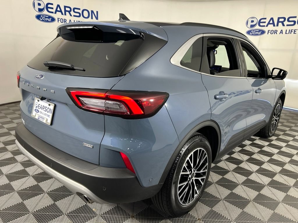 Used 2023 Ford Escape SE FWD image 5