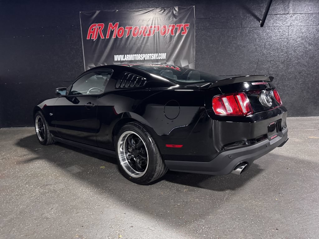 Used 2012 Ford Mustang GT Premium w/ Security Pkg RWD image 3