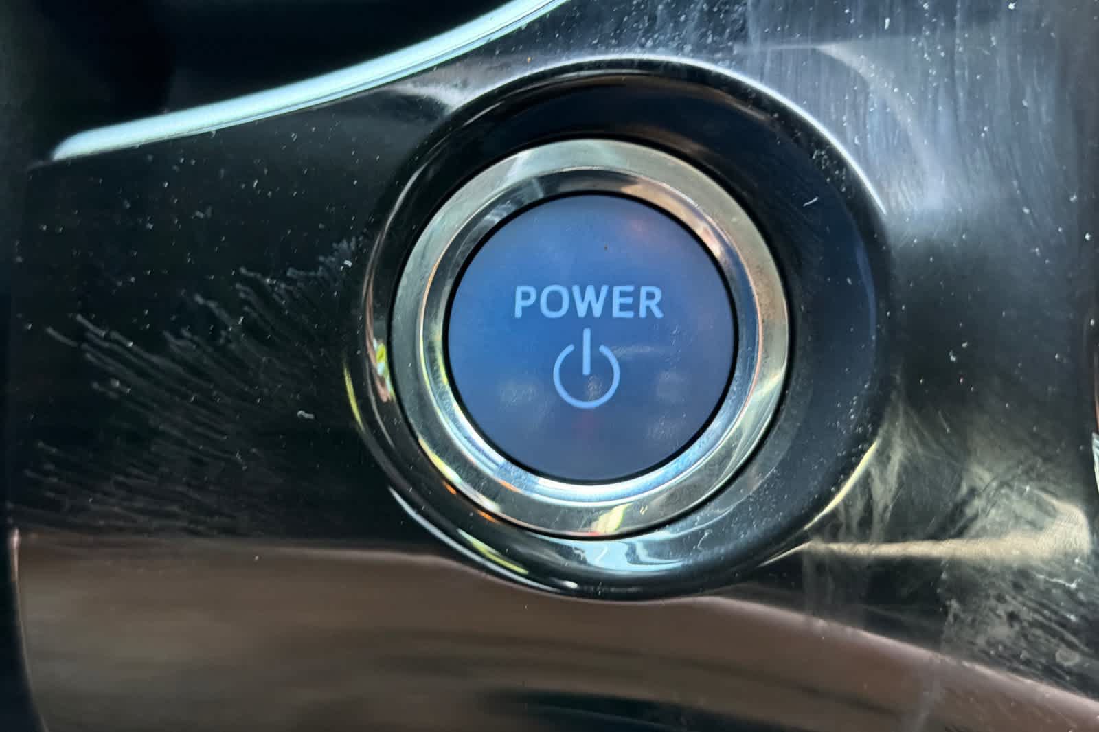 Used 2021 Toyota Prius LE AWD/4WD image 24