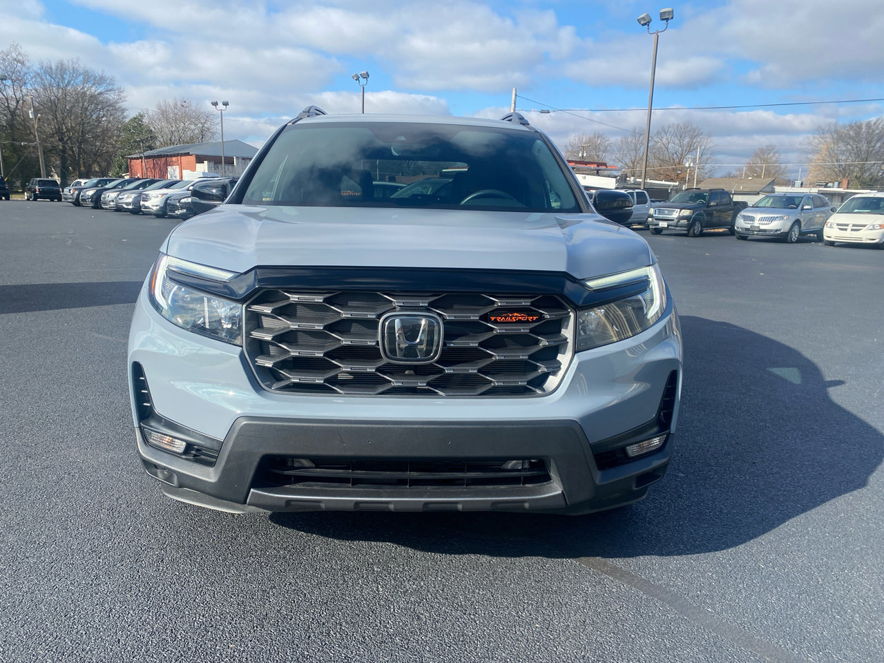 Used 2023 Honda Passport TrailSport image 2
