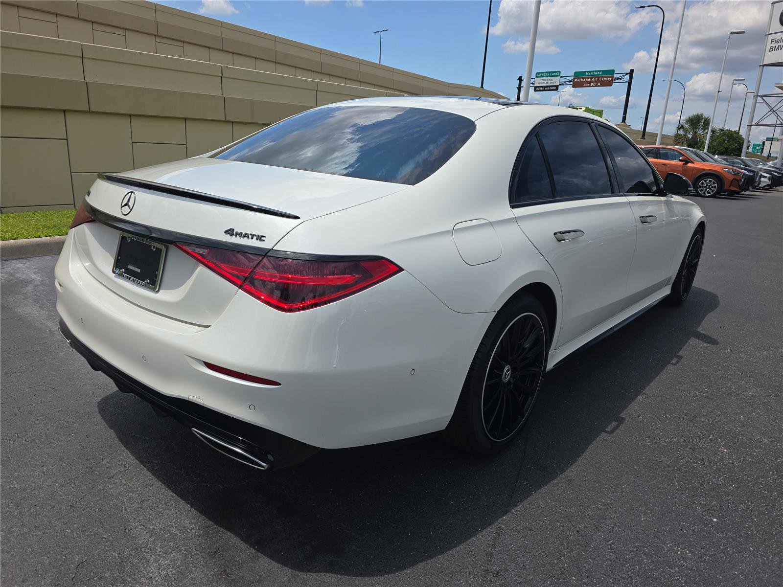 Used 2023 Mercedes-Benz S 500 4MATIC image 4