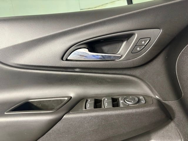 Used 2020 Chevrolet Equinox LT w/ Sport Edition image 19