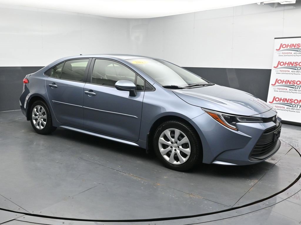Used 2023 Toyota Corolla LE video 2