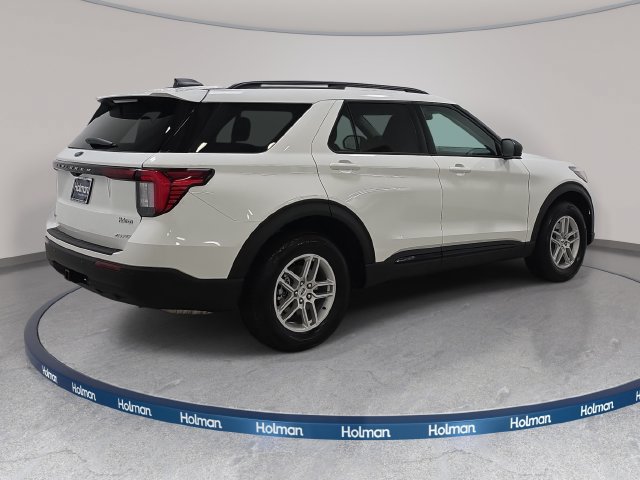 Used 2026 Ford Explorer Active AWD/4WD image 6
