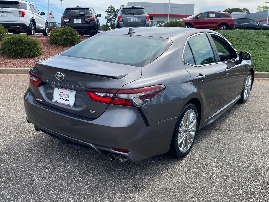 Used 2021 Toyota Camry SE FWD image 14