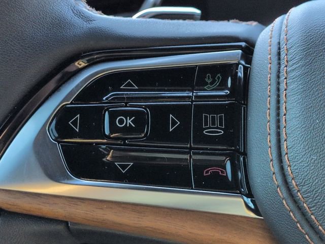 Used 2022 Jeep Grand Cherokee Summit AWD/4WD image 17