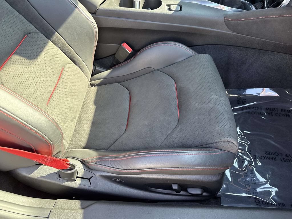 Used 2017 Chevrolet Camaro ZL1 RWD image 27
