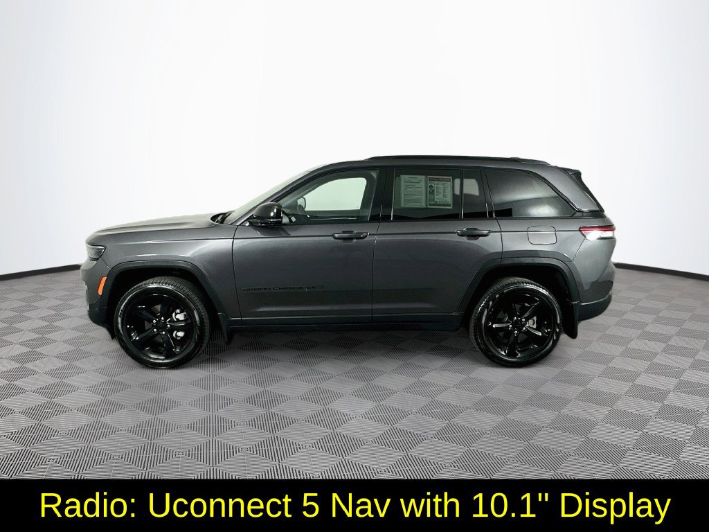 Used 2025 Jeep Grand Cherokee Limited w/ Luxury Tech Group II AWD/4WD image 6