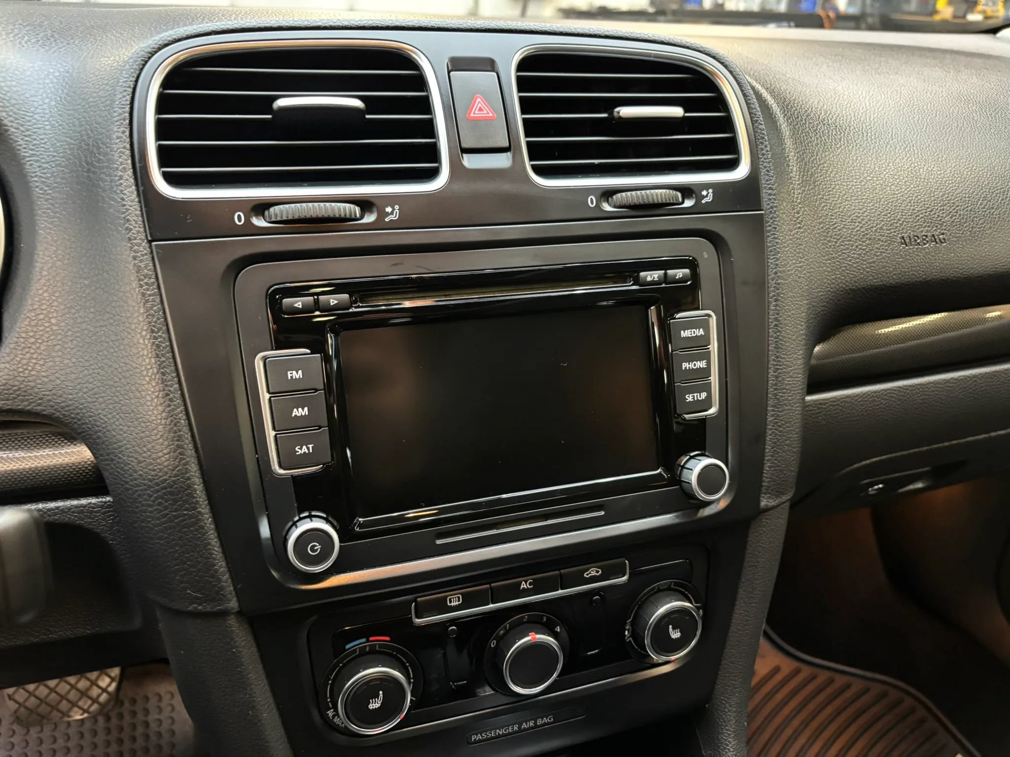 Used 2012 Volkswagen Jetta TDI FWD image 19