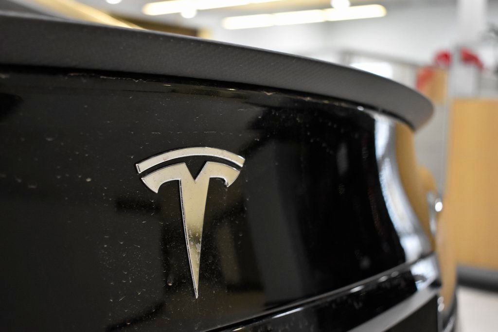 Used 2023 Tesla Model S Standard Range image 14