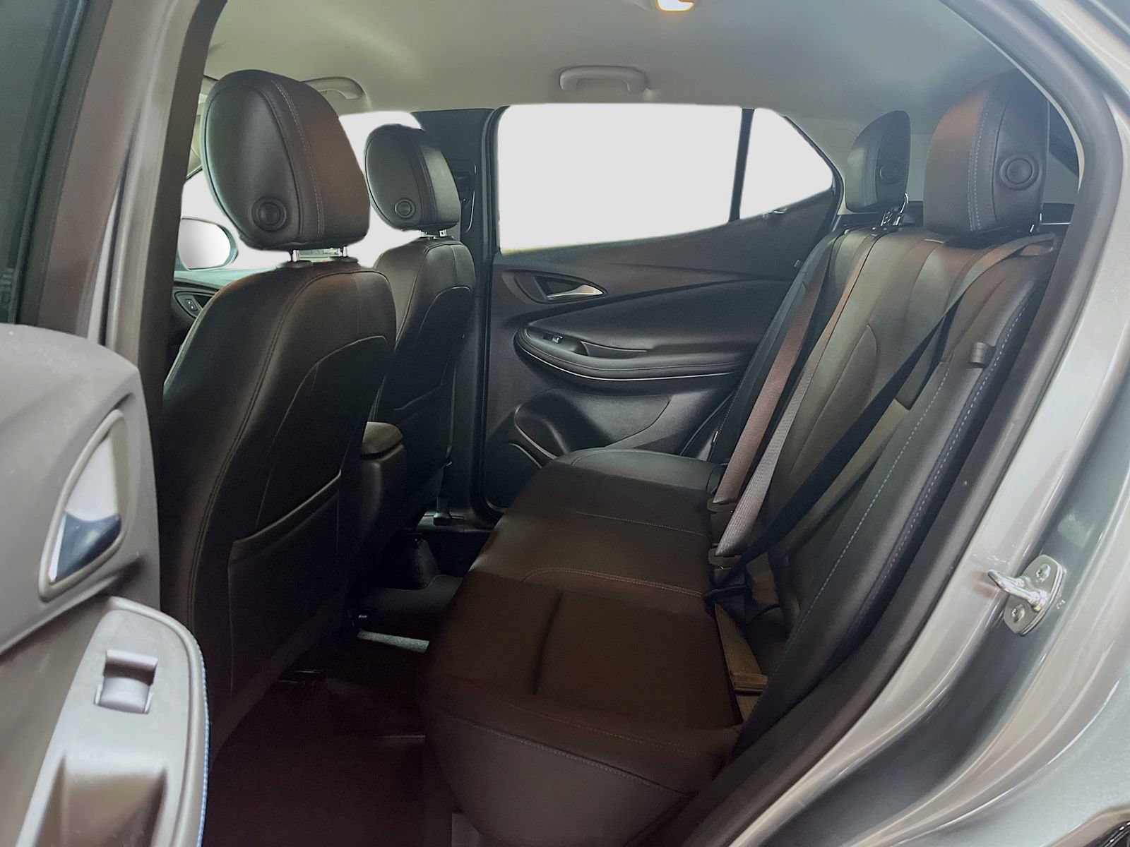 Used 2025 Buick Encore GX Sport Touring AWD/4WD image 22