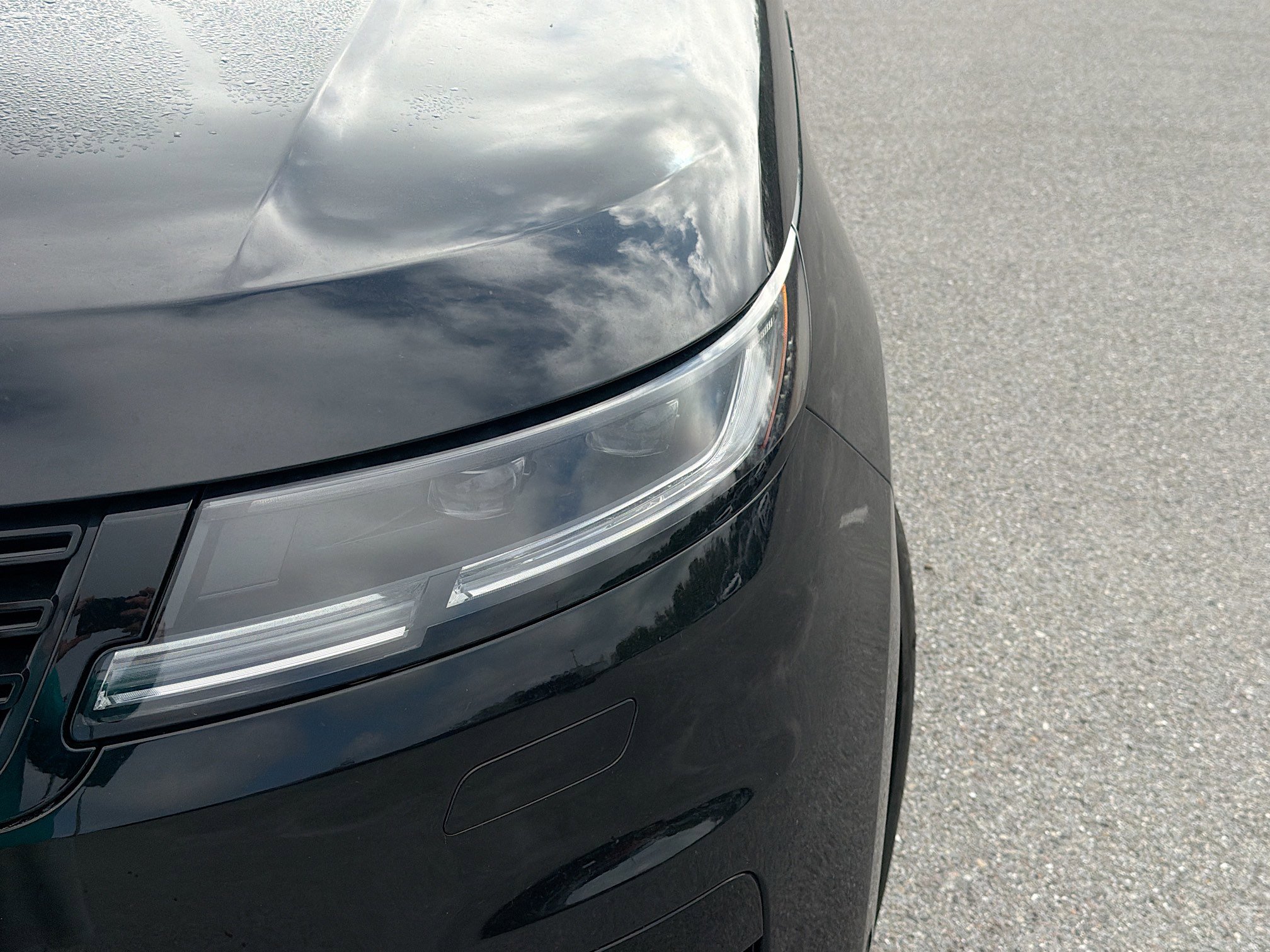 Used 2025 Land Rover Range Rover Sport Dynamic SE image 44